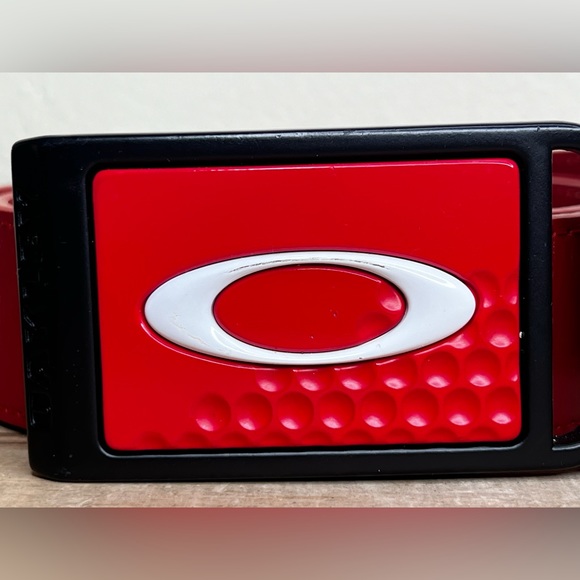 Oakley Metal Buckle Leather Red Eclipse Belt Large - Picture 2 of 6